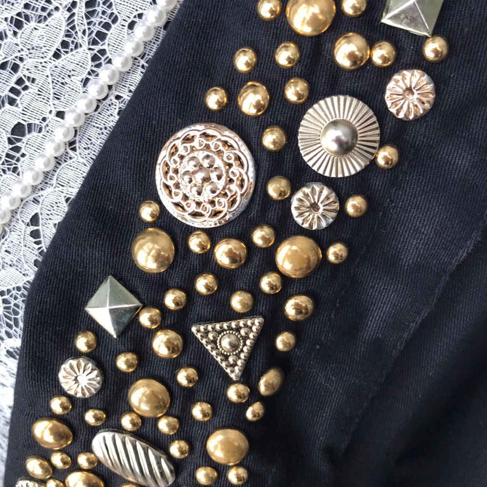 💃 Studded Jacket 💃 - Picture 4 of 8